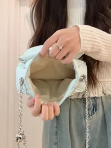 Fresh cloud pleated underarm bag for women, stylish niche shoulder crossbody bag for daily use.