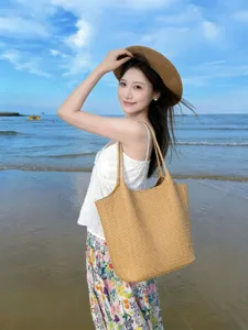 Woven tote bag for women large capacity vacation casual commuting shoulder bag stylish retro design