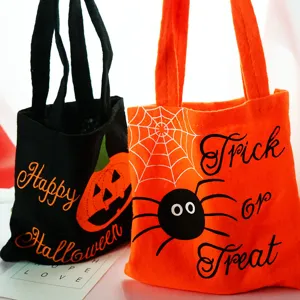 Halloween felt tote bag for candy, reusable trick or treat gift shopping bag for kids party.