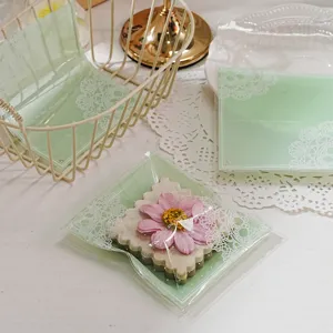 Mintgroene kant zelfklevende verpakkingszakken voor cadeaus sieraden 100 stuks
