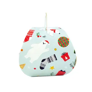 Boîte cadeau ours polaire bleu clair style nordique pour biscuits de Noël et emballage.
