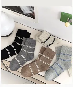 Women striped mid-calf socks casual Korean style comfortable daily wear cotton knit socks