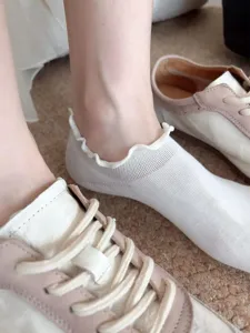 Thin breathable cotton ankle socks with cute ruffle lace trim, low cut anti slip design.
