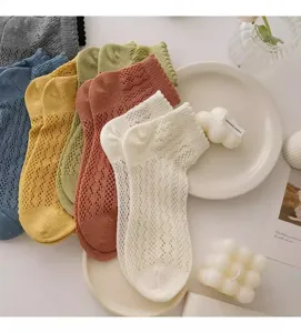 Cute summer mesh ruffles short socks set, breathable cute aesthetic ankle socks for women.
