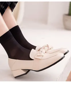 Summer thin anti-snag women short sheer socks detail view, breathable and durable.