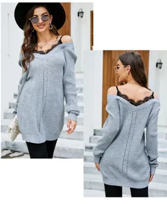 Detailansicht des grauen Damen Pullovers mit V-Ausschnitt und schwarzer Spitzeneinsatz.