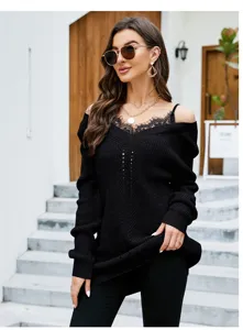 Damen Schulterfreier V-Ausschnitt Strickpullover mit Spitzen-Kombination im Fake-Zweiteiler-Look.
