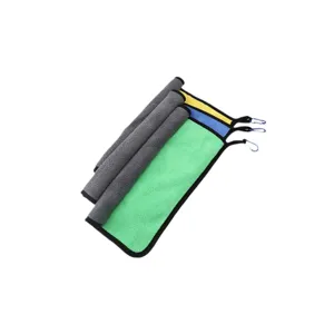 Asciugamano sportivo e da pesca in microfibra ad asciugatura rapida con moschettone, set.
