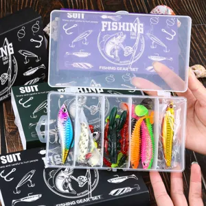 Set di esche da pesca con scatola, cucchiai metallici e esche morbide per la pesca all'aperto.