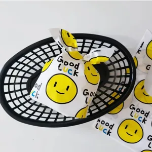 Niedliche Cartoon Lächeln Hasenohren Geschenkverpackungsbeutel Bedruckt Kunststoff Süßigkeiten Good Luck Beutel Für Kindertag Geburtstag Party