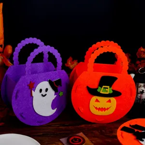 Halloween children's felt candy bags, cute ghost and pumpkin gift tote bags for party props.