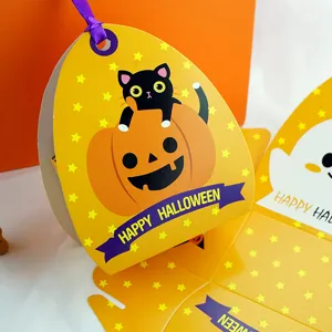 Boîte cadeau de bonbons d'Halloween en papier avec motif de citrouille et chat noir mignon.