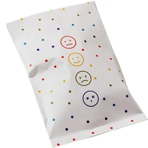 Grazioso sacchetto di carta a pois arcobaleno, busta regalo spessa per uso quotidiano.