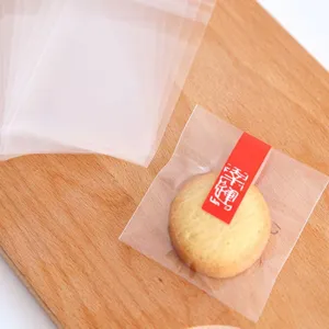 Doorzichtige, mat zelfklevende plastic zakjes voor koekjes, gebak en bakkerijverpakkingen.