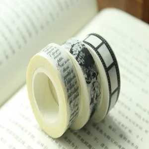 Japanisches schwarz-weißt Washi-Tape Detailaufnahme, Vintage Film und Textmuster für Tagebuch.