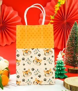 Carina borsa regalo in carta con manici e simpatico motivo di tigre per dolci e feste.
