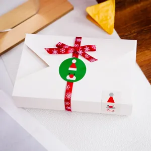 Scatola regalo di Natale stile busta bianca confezione di carta con nastro rosso per biscotti