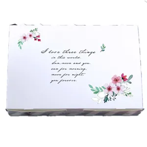 Boite cadeau patisserie gateau 6 cavites emballage papier blanc design floral elegant