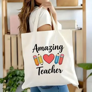 Detailansicht der Lehrertag Stofftasche mit niedlichem Bleistift und Herz Motiv für Alltag.