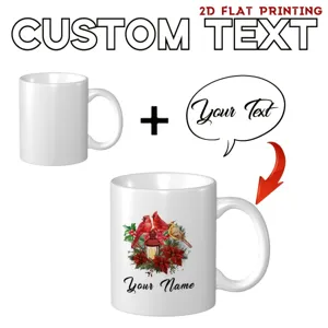 Detailansicht der personalisierten roten Kardinal Keramik Kaffeetasse mit Namensdruck Design.