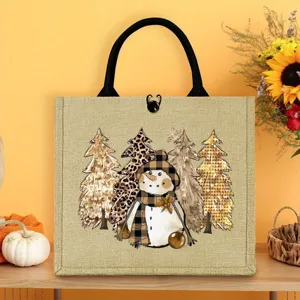 Primer plano detallado del bolso de yute con muñeco de nieve navideño, ideal para regalos.