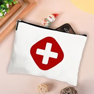 Weißer Canvas Kosmetikbeutel mit Kreuz Druck, ideal für Make-up Aufbewahrung oder Federmäppchen.