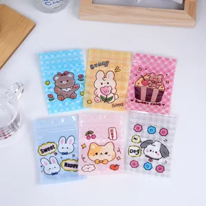 Sacchetti di plastica con cerniera a tema cartone animato per caramelle, snack e piccoli oggetti.