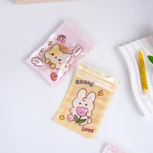 Carine buste con zip a tema cartoon per snack e caramelle, piccoli sacchetti in plastica stampati.