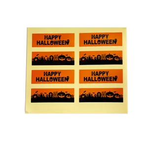 Planche d'autocollants d'Halloween avec motifs de citrouilles pour cadeaux et décoration.
