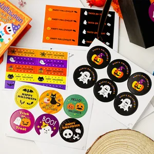 Σετ λεπτομερειών αυτοκόλλητων Halloween με χαριτωμένες κολοκύθες και φαντάσματα για δώρο.