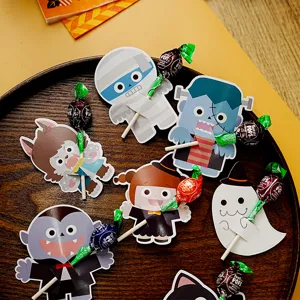 Set di carte decorative per caramelle e lecca lecca di Halloween per feste di bambini.