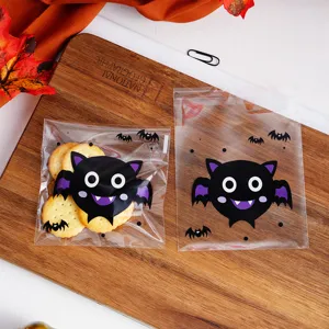 Διαφανείς τσάντες καραμέλας Halloween με χαριτωμένο σχέδιο νυχτερίδας, ιδανικές για πάρτι.