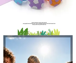 Colorful PVC soccer rings for kids, soft rubber novelty party favor toy jewelry gifts.