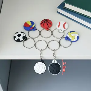 Sportthema siliconen sleutelhanger set met voetbal basketbal en honkbal hangers hoofdaanzicht