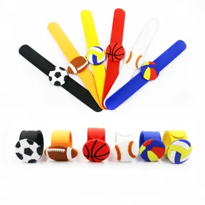 Braccialetti a Scatto in Silicone con Palla Sportiva per Bambini Calcio Pallacanestro Pallavolo Morbido Bracciale Festa Regalo Giocattolo