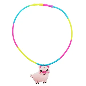 Joli collier cochon en silicone dessin animé pour enfants pendentif doux coloré cadeau