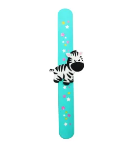 Simpatico braccialetto slap con zebra e stelle colorate, divertente giocattolo da polso per bambini.
