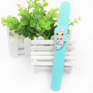 Bracelet slap en silicone sirène mignon pour enfants, cadeau de fête de dessin animé.