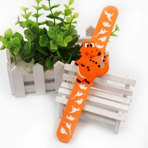 Kinder Cartoon Dinosaurier Klapparmband Schluesselanhaenger Silikon Armband Geschenk