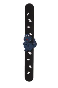 Süßes Cartoon Dinosaurier Schnapparmband für Kinder, schwarzes Armband mit 3D Dino und Muster.