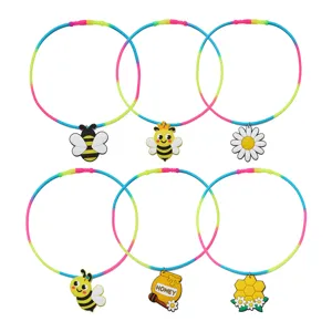Kinder süße Cartoon Biene Silikon Halskette PVC Anhänger Kragen Set für Kinder Spielzeug