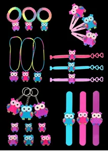 Kinder süße Cartoon Eule PVC weicher Gummi Schlüsselanhänger Schnapparmband Set