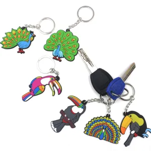 Ensemble de porte-clés en PVC paon et toucan mignons anneaux de clés cadeaux