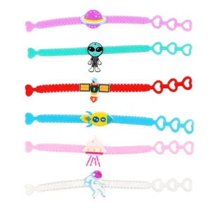 Kinder Weltraum Silikon Armbänder Set mit niedlichen Astronaut Rakete Planeten.