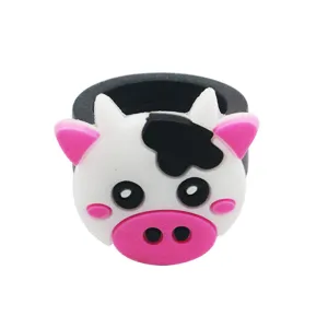 Leuke cartoon koe ring voor kinderen, zacht PVC rubberen dier ring speelgoed cadeautje.