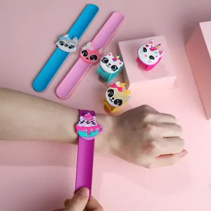 Cute cartoon animal slap bracelets for kids, silicone cute cat wristbands toys and gifts.
