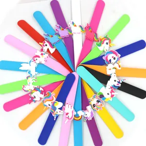 Kinder Karikatur Einhorn Slap Armband Silikon PVC 3D Tier Snap Armband Schmuck Für Kinder Party Begünstigt Geschenk Täglich Tragen