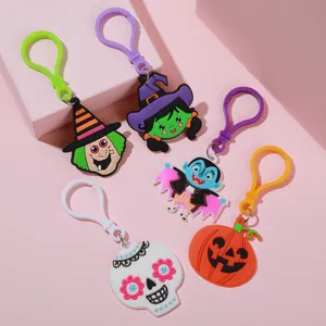 Leuke Halloween PVC sleutelhanger detailweergave, griezelige cartoon stijl hanger voor tas.