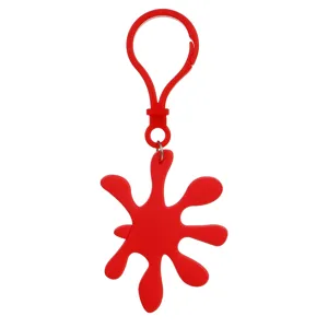 Rode verfspat PVC sleutelhanger detailweergave, schattige tas charm accessoire voor kinderen.