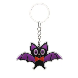 Leuke cartoon vleermuis sleutelhanger met metalen ring, perfect Halloween cadeau.
